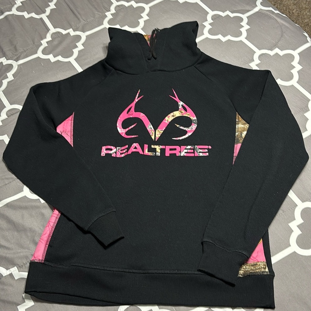 Women’s Realtree sweatshirt